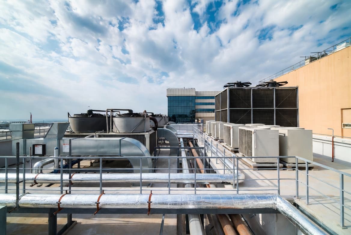 Çatı Üstü Chiller ve AHU Tesisatı